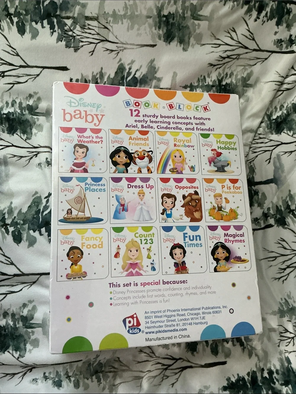 Disney Baby Board Book Set with PILLOW PAL LAMP. NEW